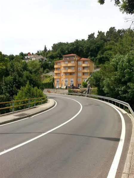 Apartments Villa Marta Opatija Dış mekan fotoğraf